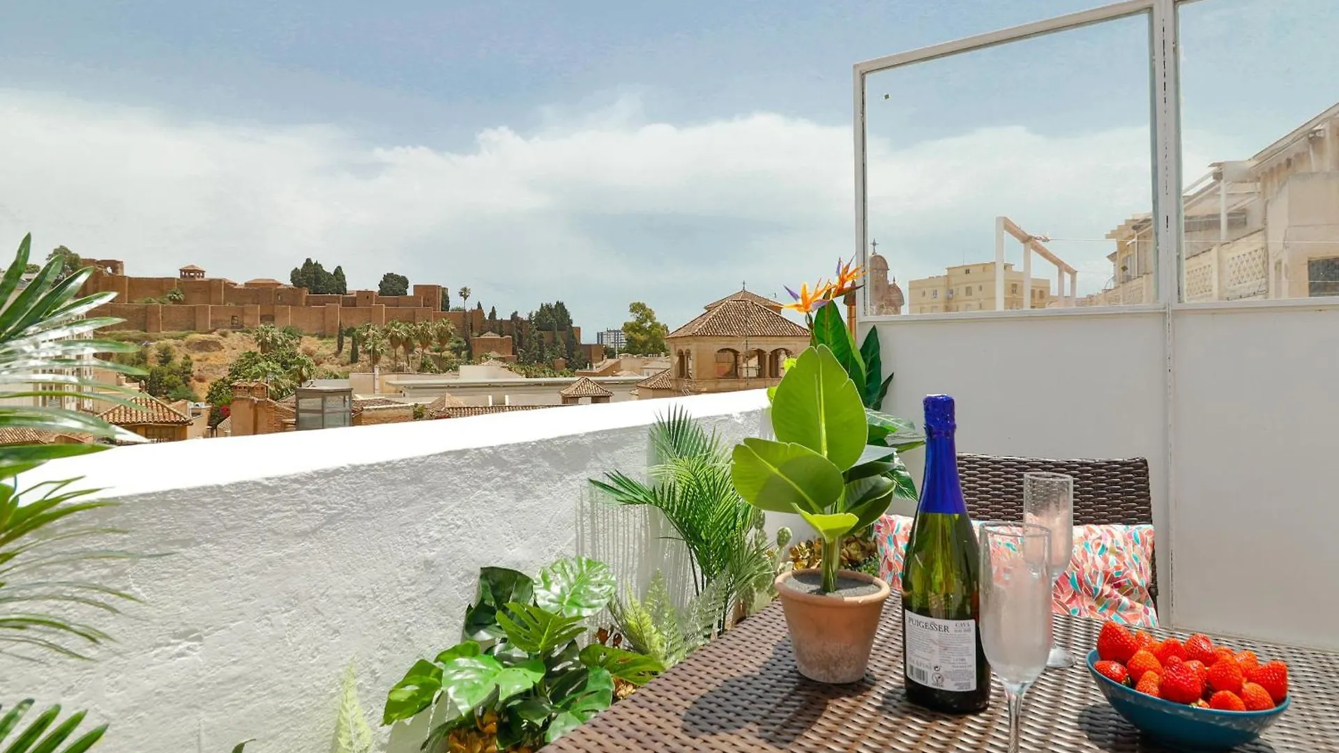 C83 Cosy Penthouse With Terrace Old Town Apartment Malaga